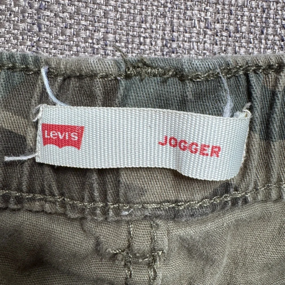Levis Kids Camo Jogger Pants Green Camouflage Drawstring Size 5 G818-E4D